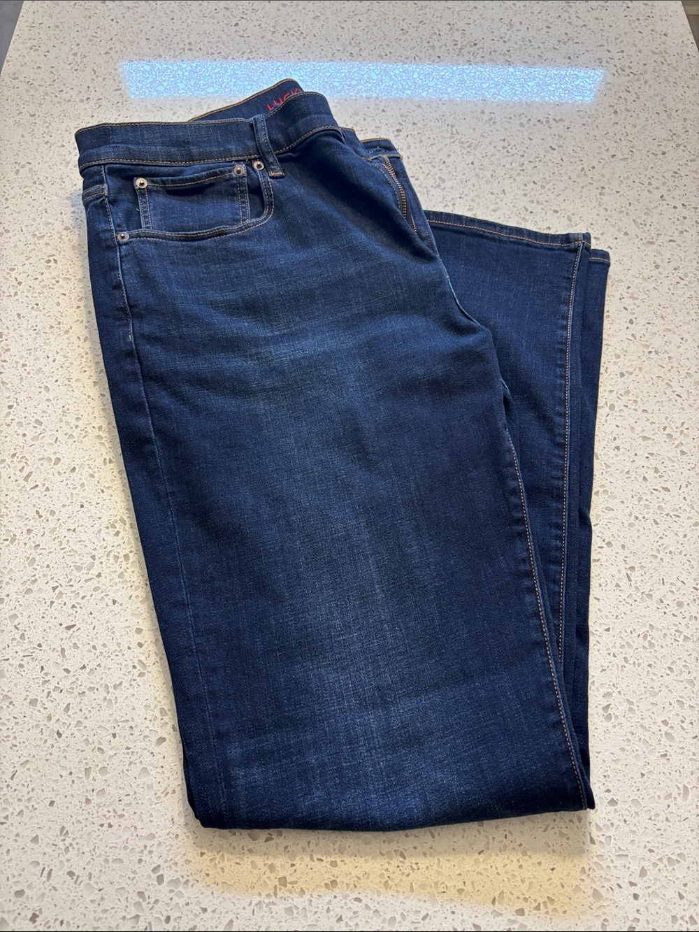 Lucky Brand 36 x 34 223 Straight Leg Jeans